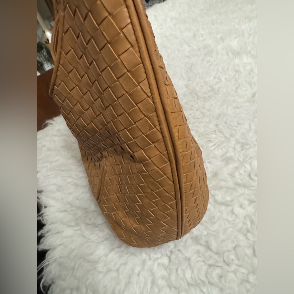 Bottega Veneta Tan Woven Hobo Bag - Picture 8 of 16